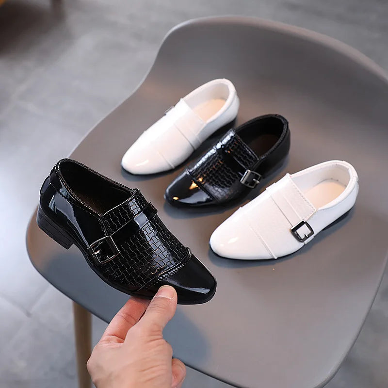 SOLID SLIP-ON SHOES