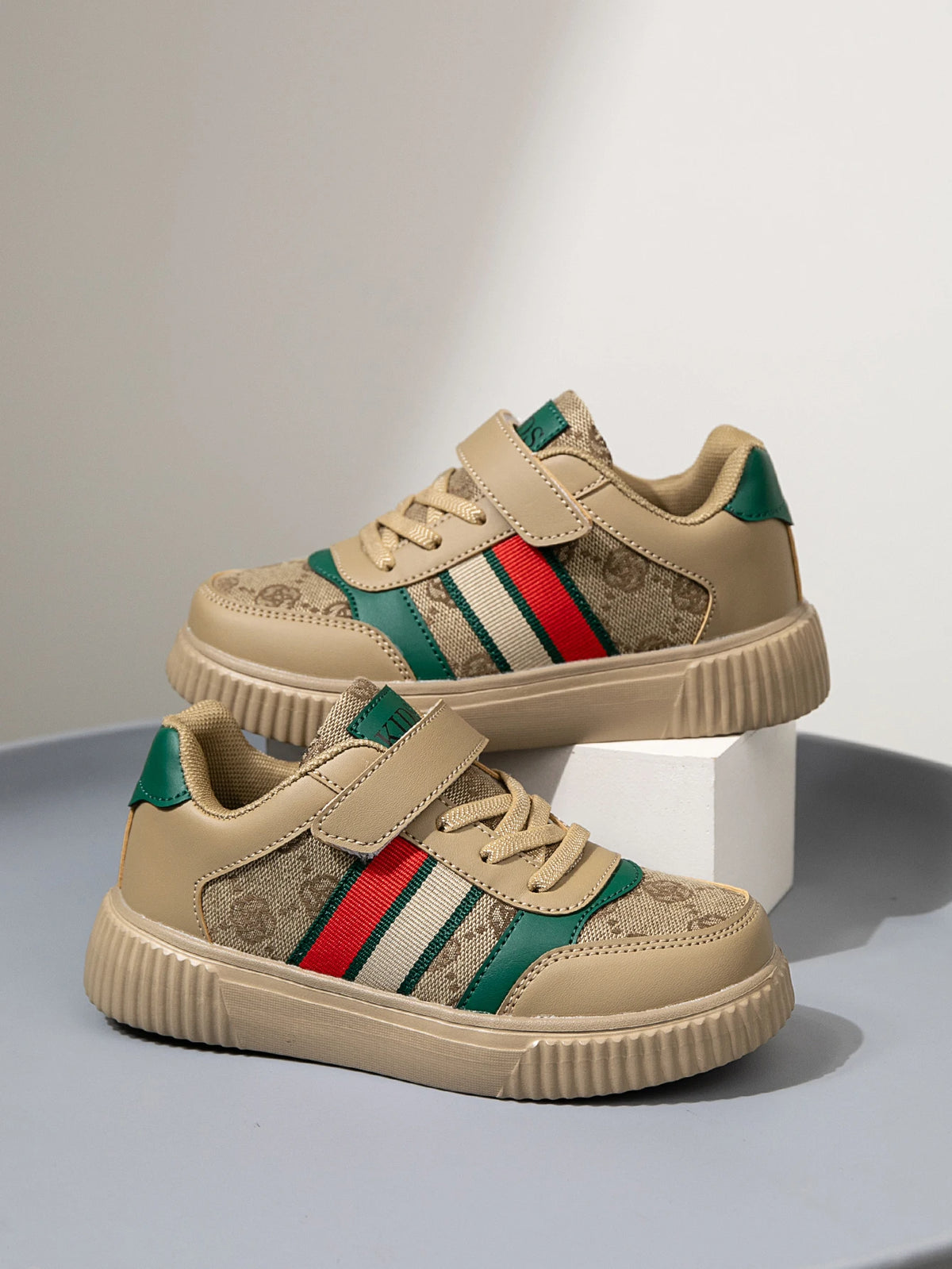 Low-Top Flats Sneakers for Boys and Girls