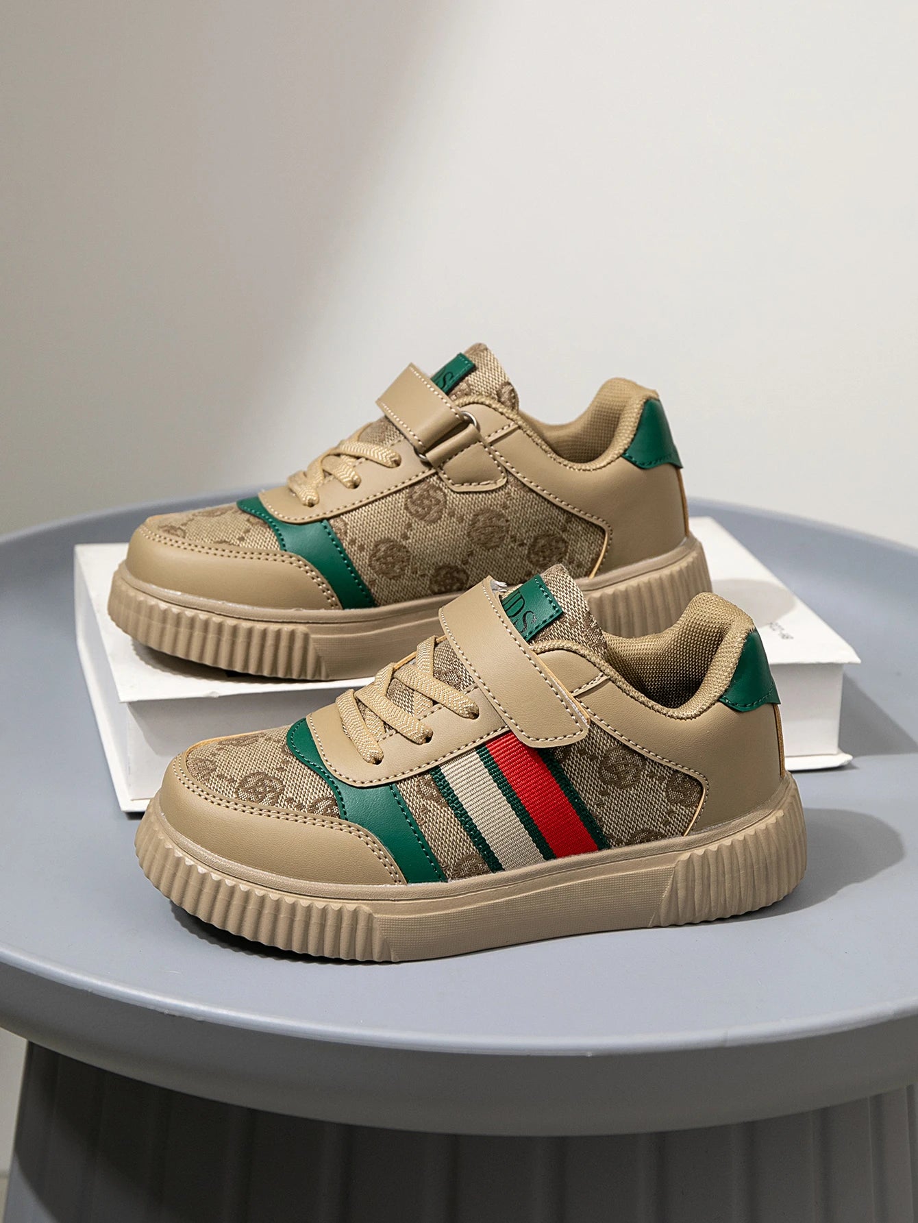 Low-Top Flats Sneakers for Boys and Girls