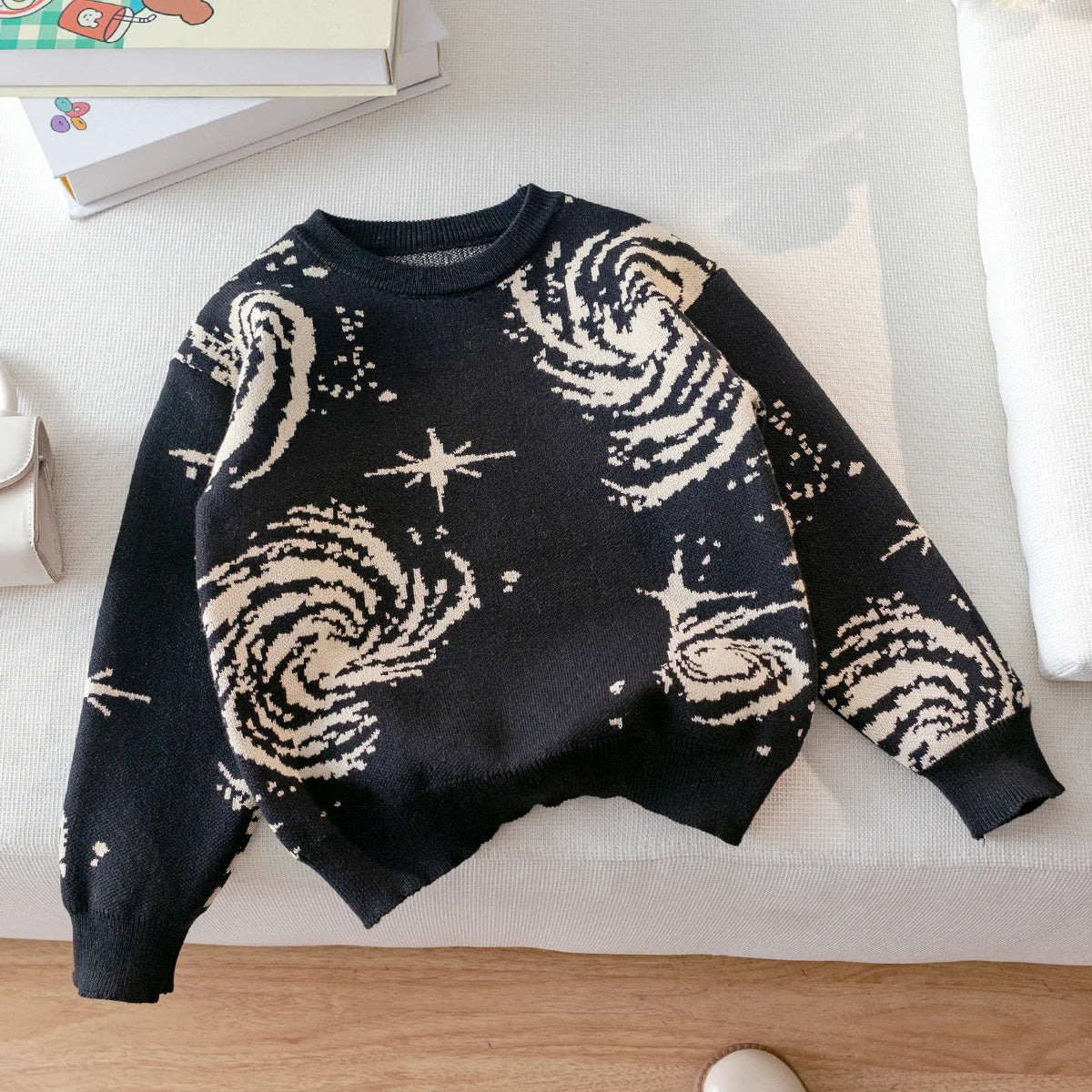 Boys' style vortex star pattern sweater