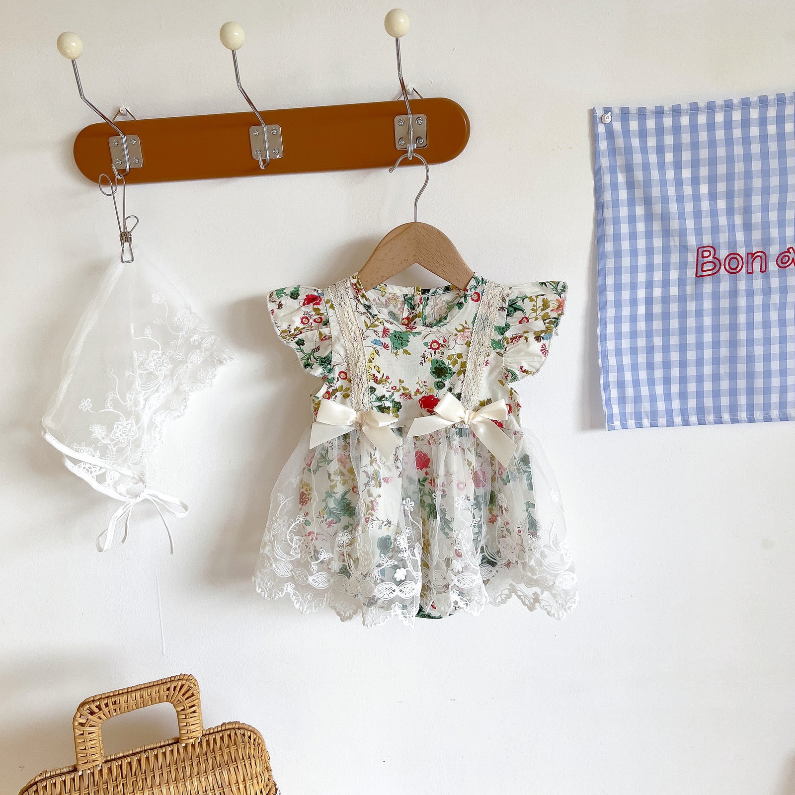 Baby Flying Sleeve Floral Mesh Romper 1Pcs