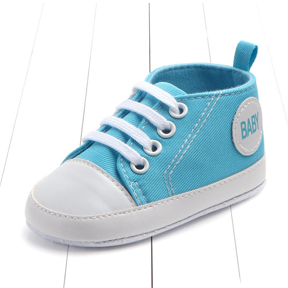Star Solid Sneaker