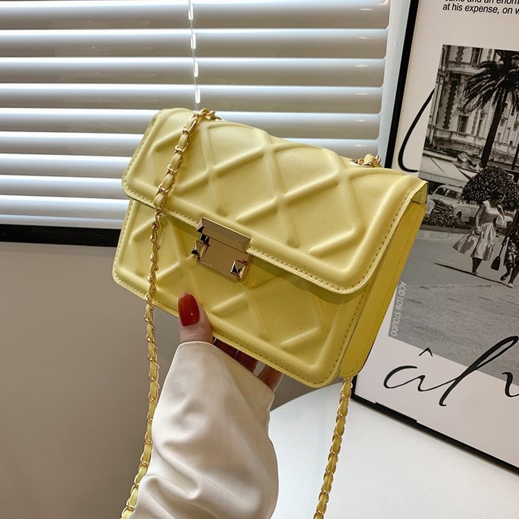 Ribbed Chain One-Shoulder  Bag