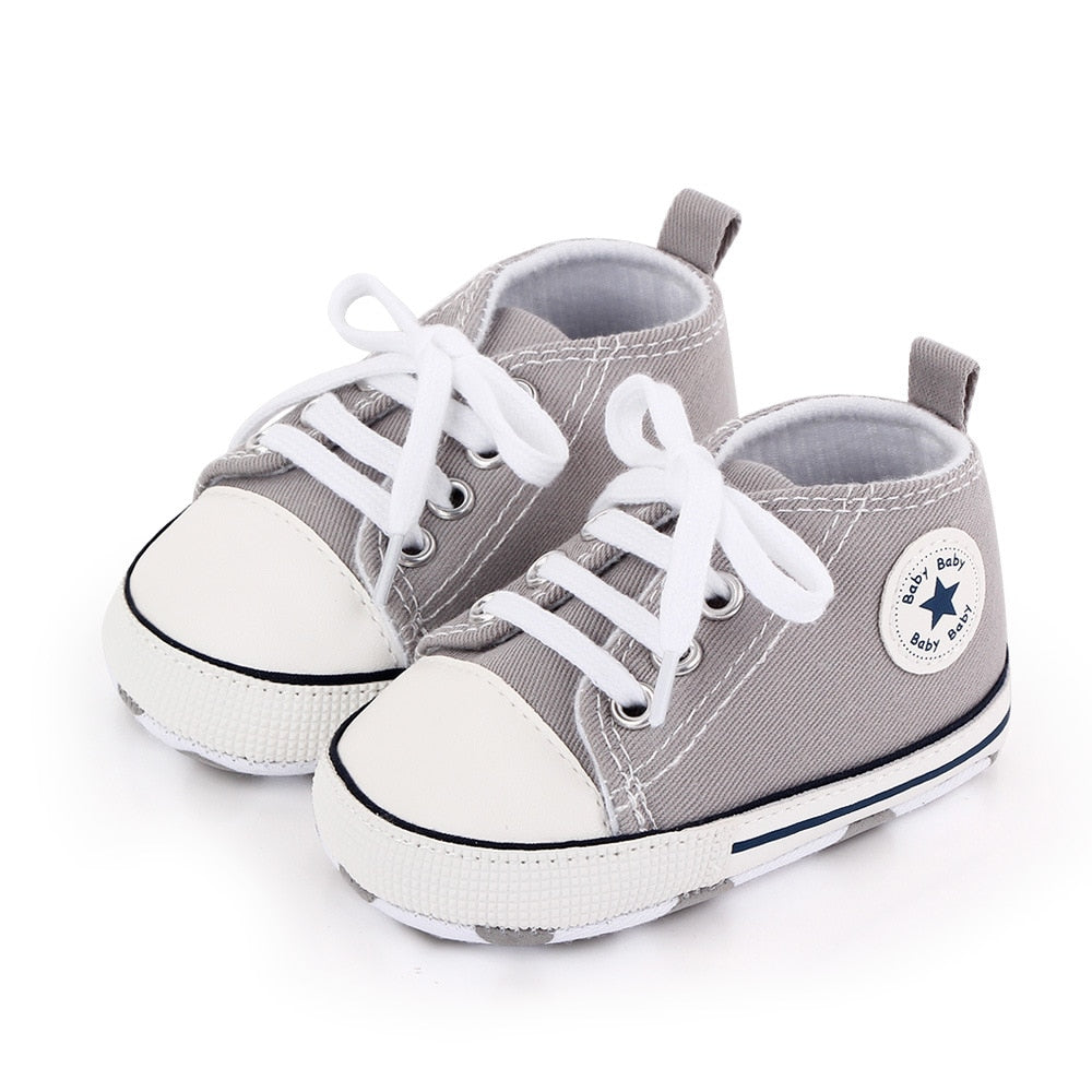Star Solid Sneaker